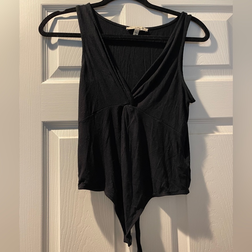 EXPRESS sleeveless knotted bodysuit - SIZE M